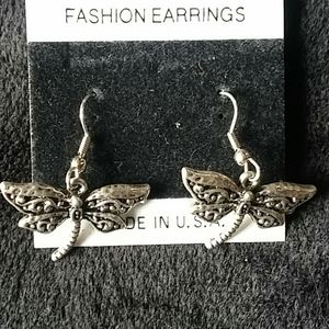 Dangling dragonfly earings